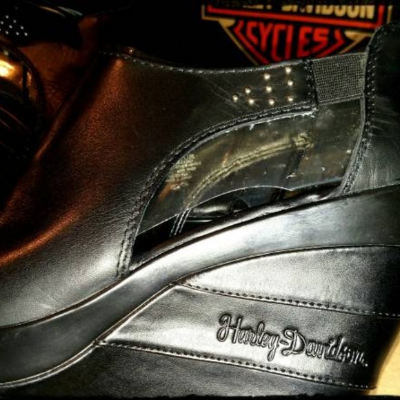 Ladies Harley Davidson Black Wedge Sandals - Picture 3 of 7